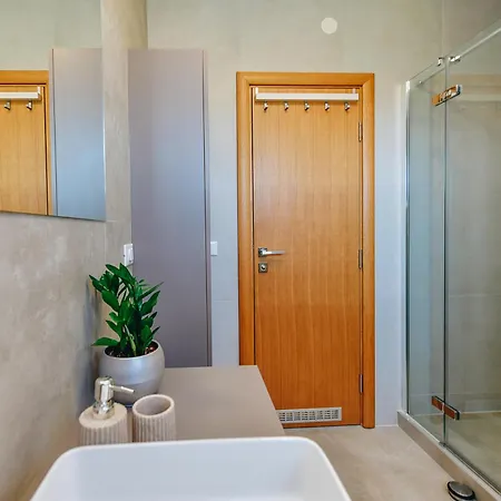 Rudan 2 Apartment *